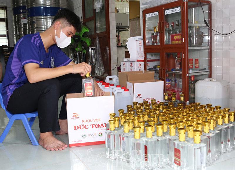 Nâng tầm sản phẩm rượu Vọc OCOP