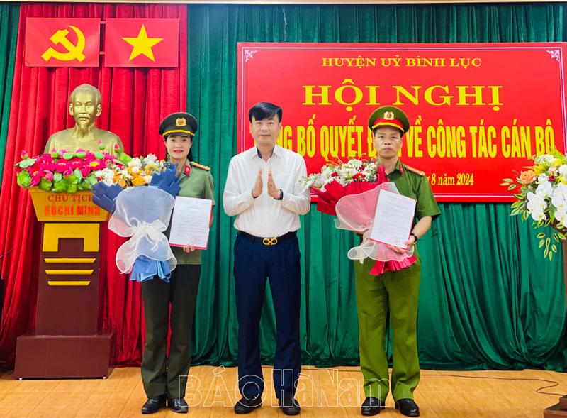 Huyện ủy Bình Lục công bố Quyết định về công tác cán bộ