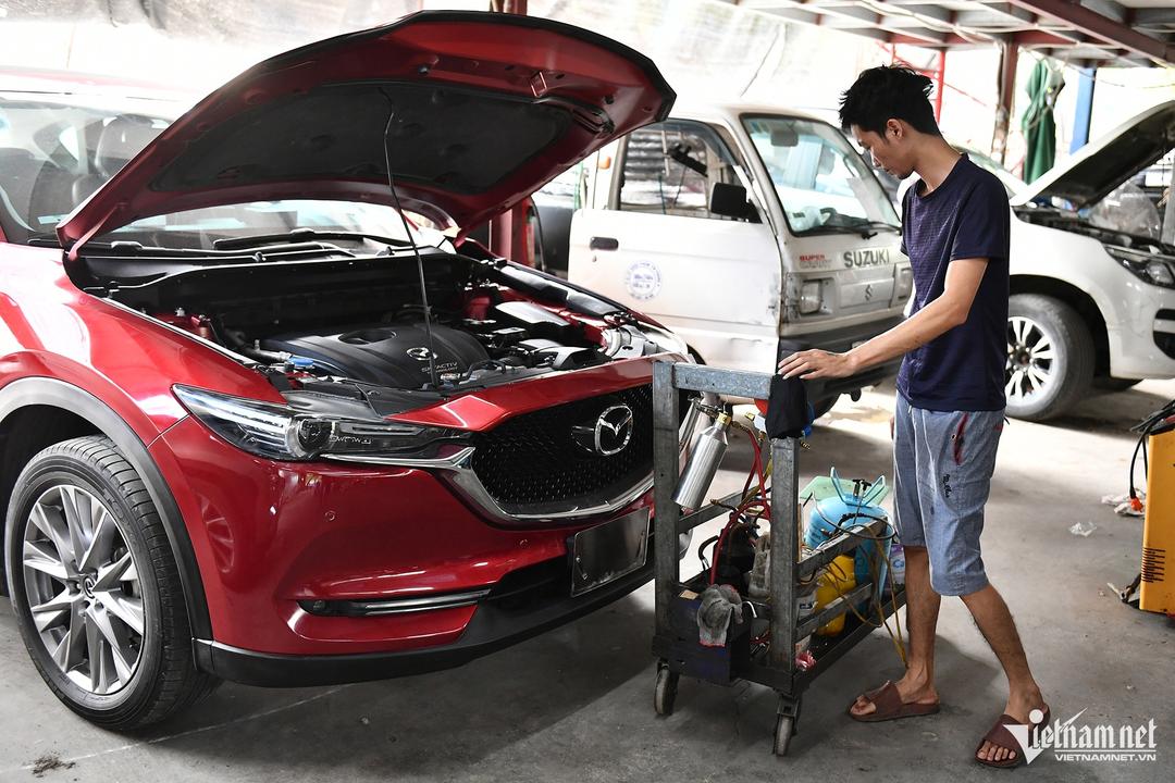 Cần làm gì khi ô tô đang chạy bị chết máy?