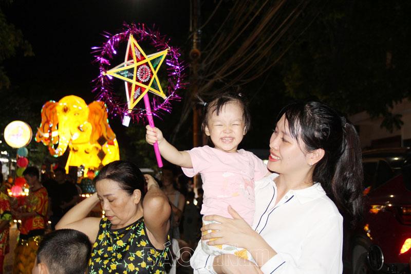 Phủ Lý ban hành Kế hoạch tổ chức thi mô hình Đèn Trung thu năm 2024