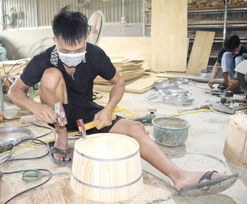 Quan tâm đào tạo, truyền nghề cho lao động trẻ ở làng trống Đọi Tam