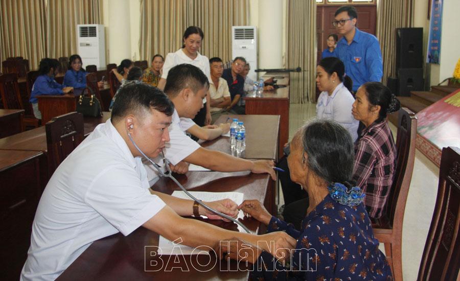 Huyện đoàn Lý Nhân tổ chức Chương trình “Ngày thanh niên tình nguyện” năm 2024