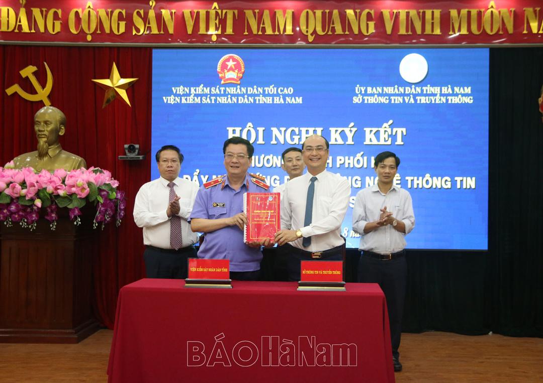 Viện KSND tỉnh - Sở Thông tin và Truyền thông ký kết chương trình phối hợp đẩy mạnh CNTT, chuyển đổi số