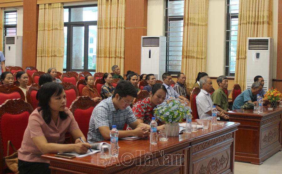 Tập huấn về sở hữu trí tuệ, quản lý và sử dụng nhãn hiệu chứng nhận, marketing và phát triển thị trường