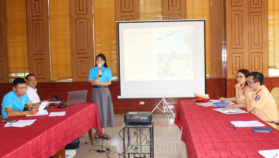 Tọa đàm nâng cao kiến thức an toàn giao thông đường bộ cho người khuyết tật