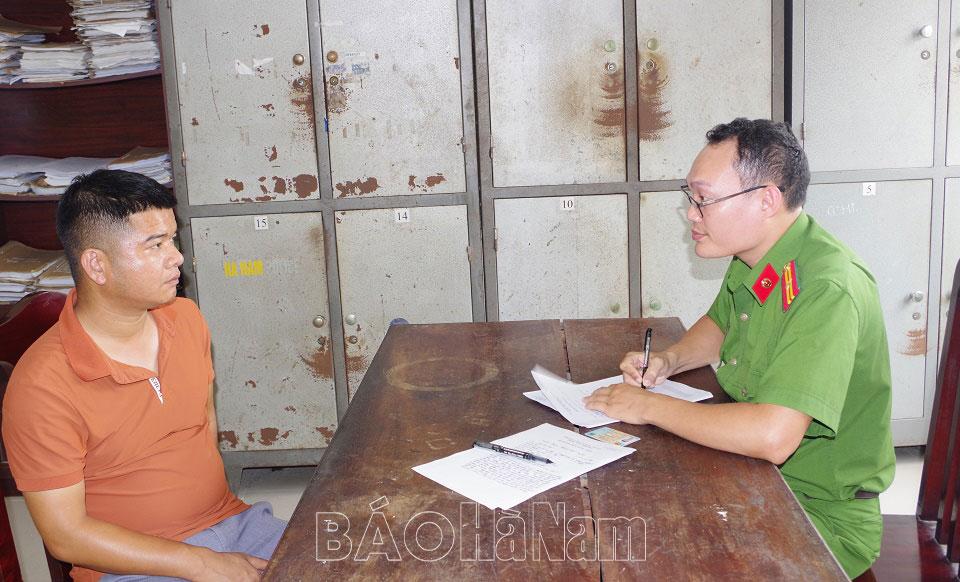 Công an huyện Lý Nhân bắt giữ nhóm đối tượng trả lương cho công nhân bằng ma túy