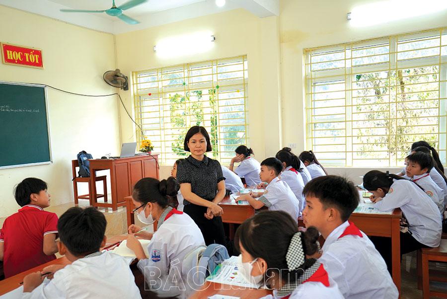 Các cơ sở giáo dục thực hiện quy định thu phí đầu năm