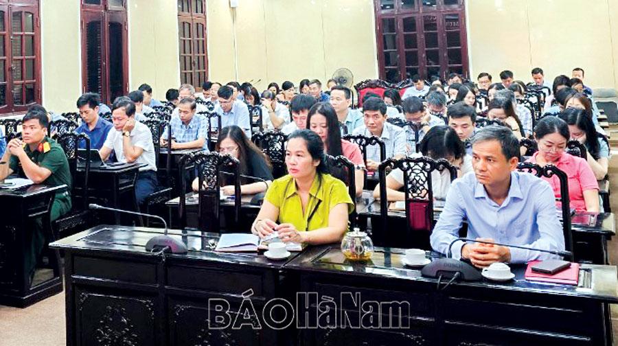 Đẩy mạnh chuyển đổi số trong công tác giáo dục lý luận chính trị