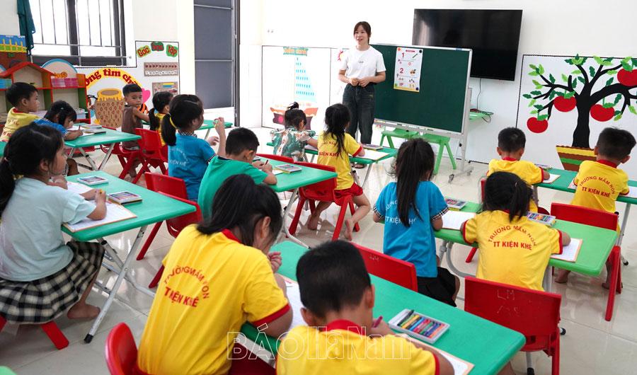 Các trường mầm non chủ động phòng, chống dịch bệnh cho trẻ sau mưa lũ