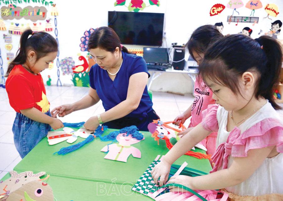 Một nhà giáo yêu nghề, mến trẻ