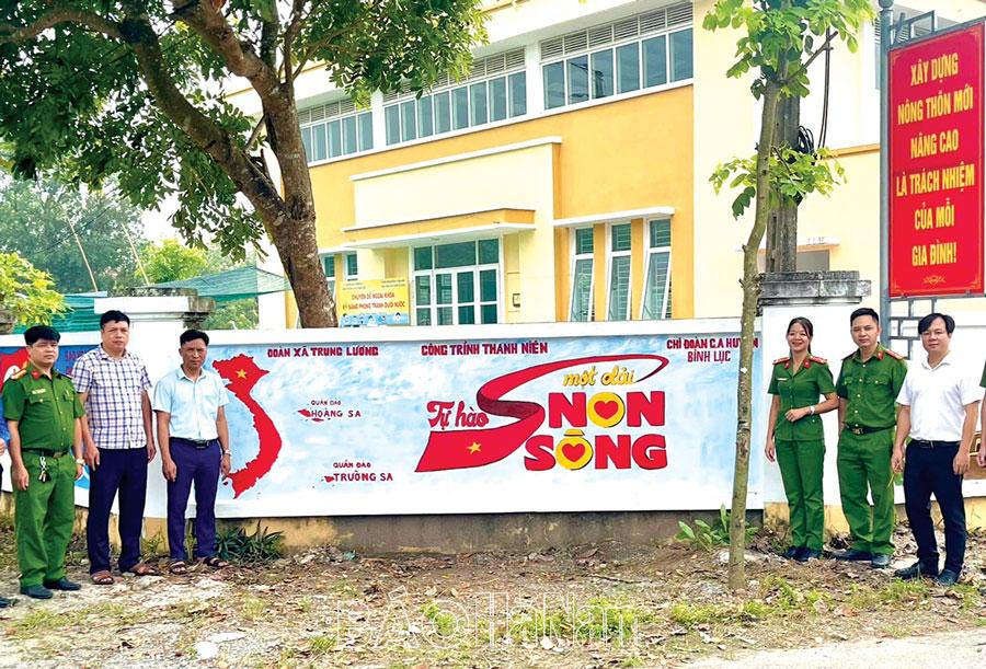 Gửi thông điệp sống xanh qua những tác phẩm bích họa