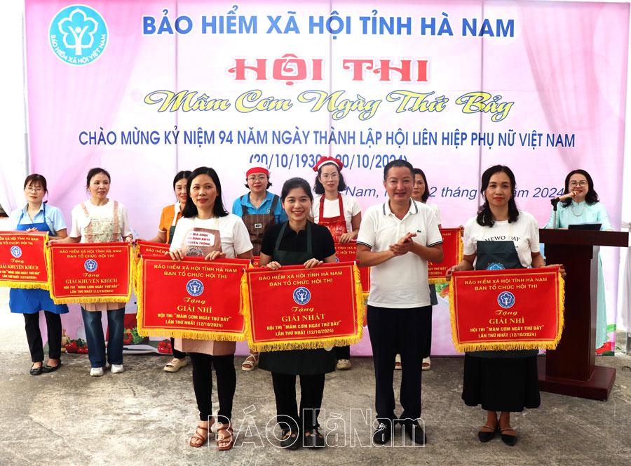 BHXH tỉnh tổ chức Hội thi nấu ăn “Mâm cơm ngày thứ bảy”