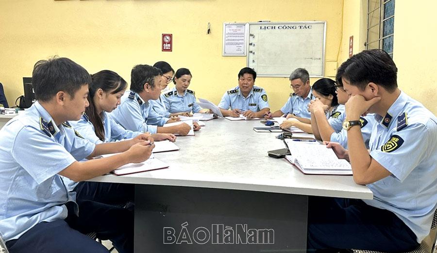 Chi bộ Đội Quản lý thị trường số 1 đẩy mạnh học tập và làm theo Bác