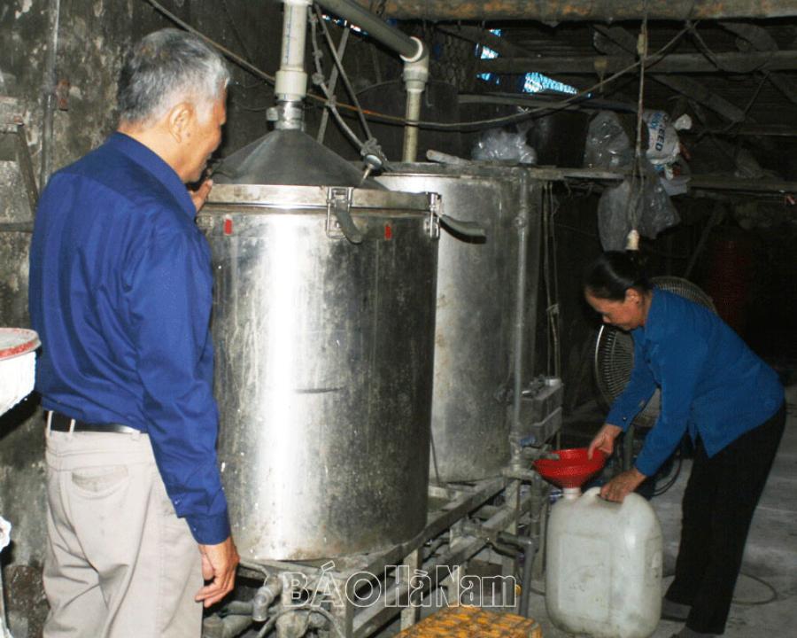 Nâng tầm thương hiệu sản phẩm rượu Bèo