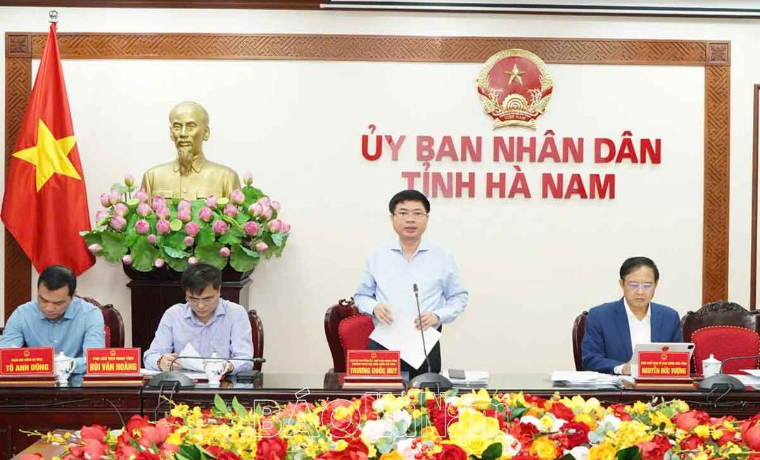UBND tỉnh thảo luận các nội dung trình Kỳ họp thường lệ cuối năm HĐND tỉnh khóa XIX