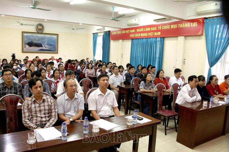 13 dự án đoạt giải Cuộc thi nghiên cứu KHKT dành cho học sinh THCS thành phố Phủ Lý