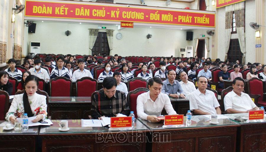 UBND thành phố Phủ Lý hưởng ứng ngày pháp luật Việt Nam