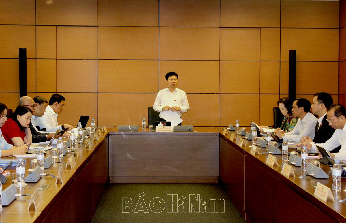 Kỳ họp thứ 8, Quốc hội khóa XV: Đoàn ĐBQH Hà Nam thảo luận ở tổ