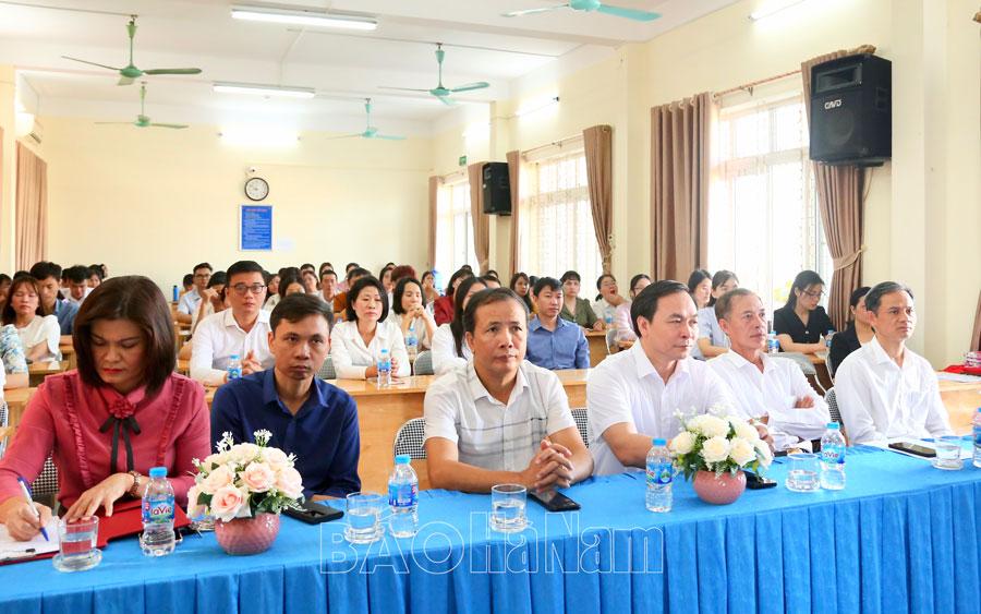 Đảng ủy Khối các cơ quan tỉnh bế giảng lớp bồi dưỡng lý luận chính trị cho đảng viên mới