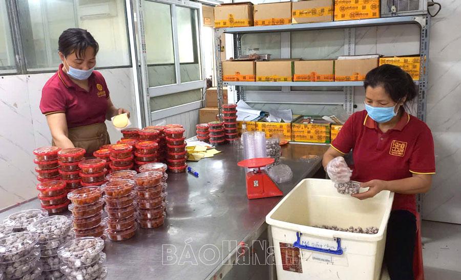 Đưa các sản phẩm tiêu biểu của tỉnh vào kênh bán lẻ hiện đại