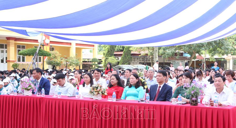 Trường THCS Hòa Hậu kỷ niệm ngày Nhà giáo Việt Nam