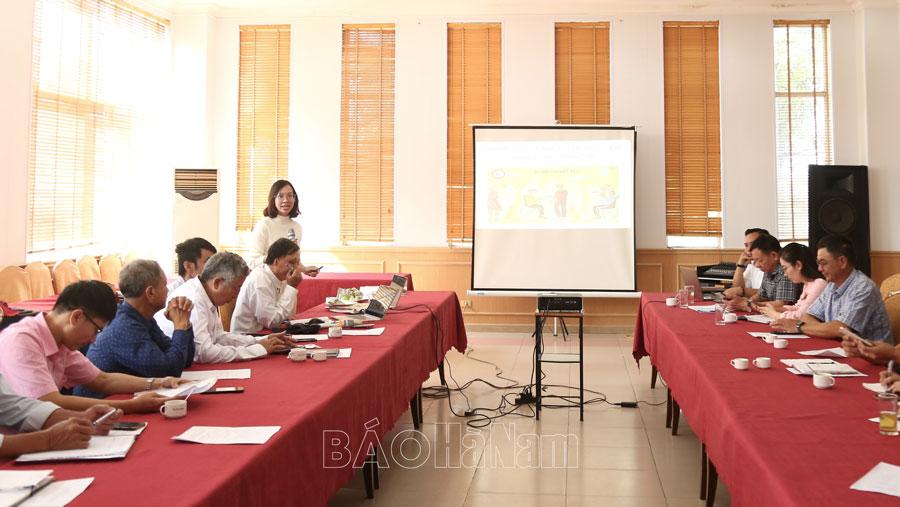 Tập huấn chính sách bảo trợ xã hội cho người khuyết tật