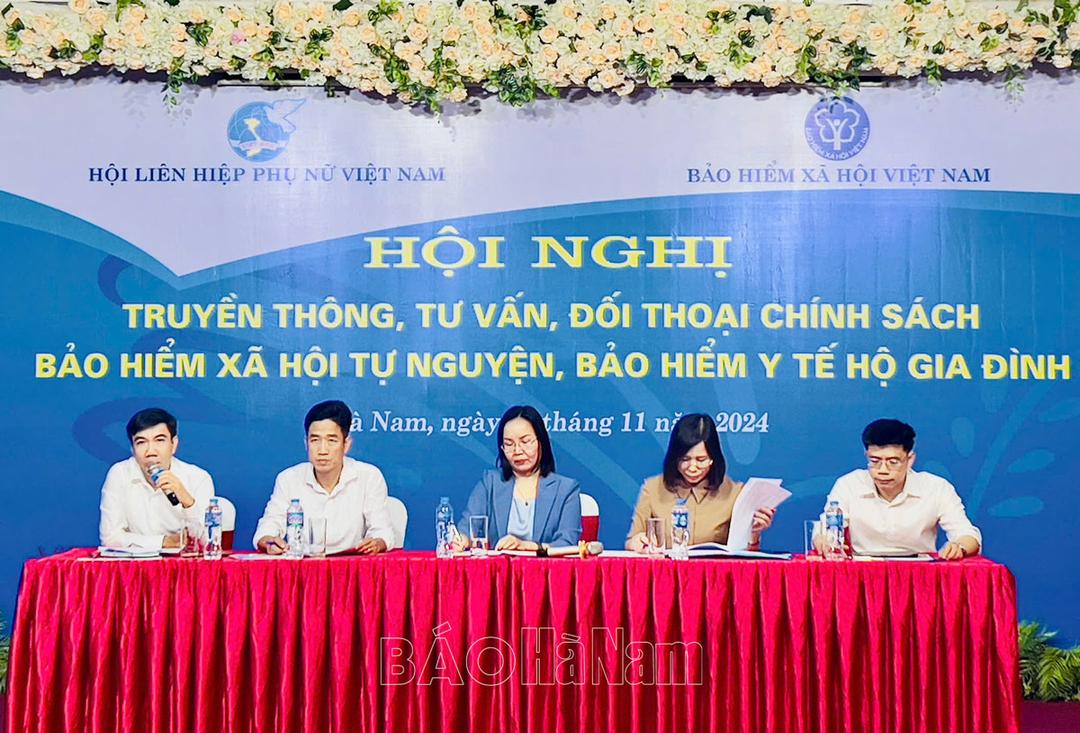 250 cán bộ, hội viên phụ nữ được truyền thông, tư vấn chính sách BHXH tự nguyện, BHYT