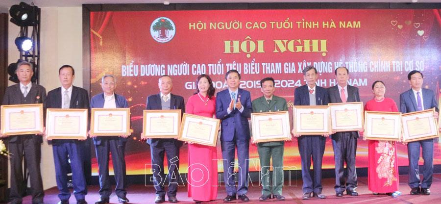 Hội Người cao tuổi tỉnh biểu dương người cao tuổi tiêu biểu