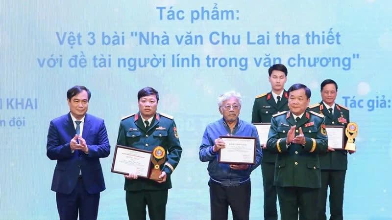 Trao giải “Những tấm gương bình dị mà cao quý” lần thứ 15