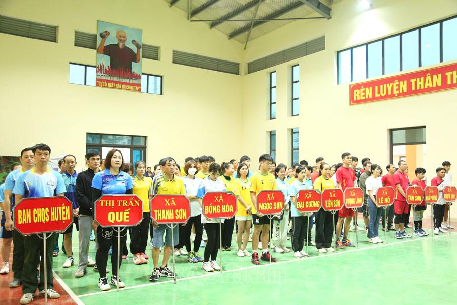 Kim Bảng tổ chức thi đấu bóng chuyền hơi chào mừng Ngày thành lập Quân đội nhân dân Việt Nam