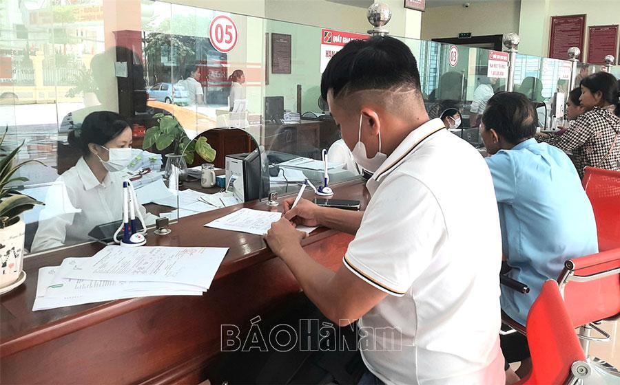 Tập trung tháo gỡ khó khăn về vốn cho doanh nghiệp