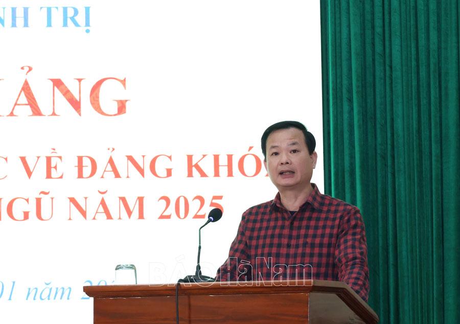 Kim Bảng bồi dưỡng nhận thức về Đảng cho thanh niên nhập ngũ