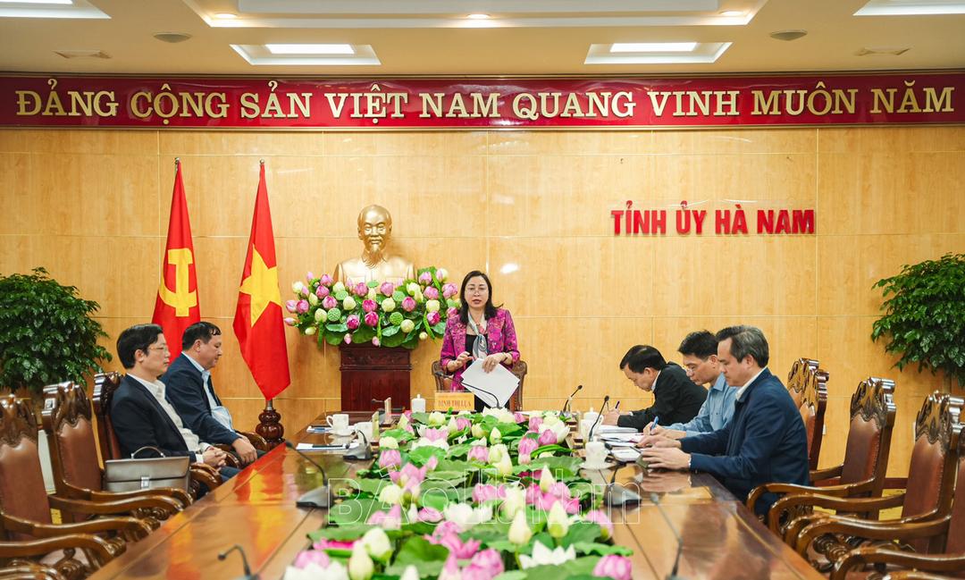 Giao ban Thường trực Tỉnh ủy với lãnh đạo các cơ quan chuyên trách tham mưu, giúp việc quý IV/2024