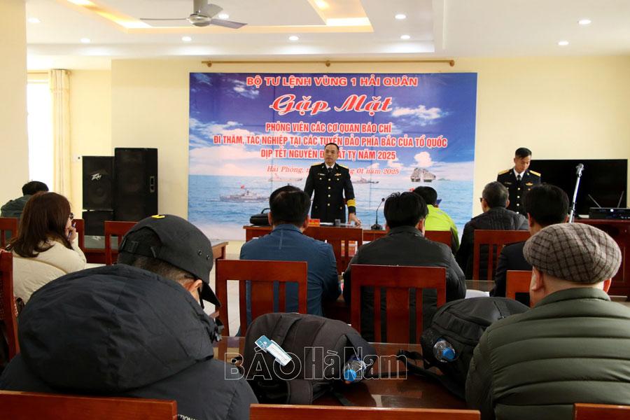 Bộ Tư lệnh Vùng 1 Hải quân gặp mặt phóng viên báo chí tác nghiệp tại các tuyến đảo phía bắc