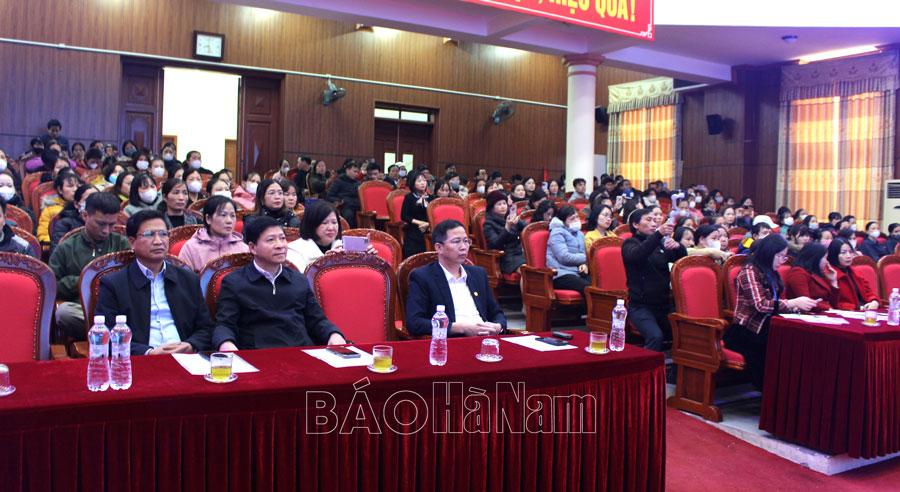 Chương trình “Tết sum vầy – Xuân ơn Đảng” 2025 tại Bình Lục