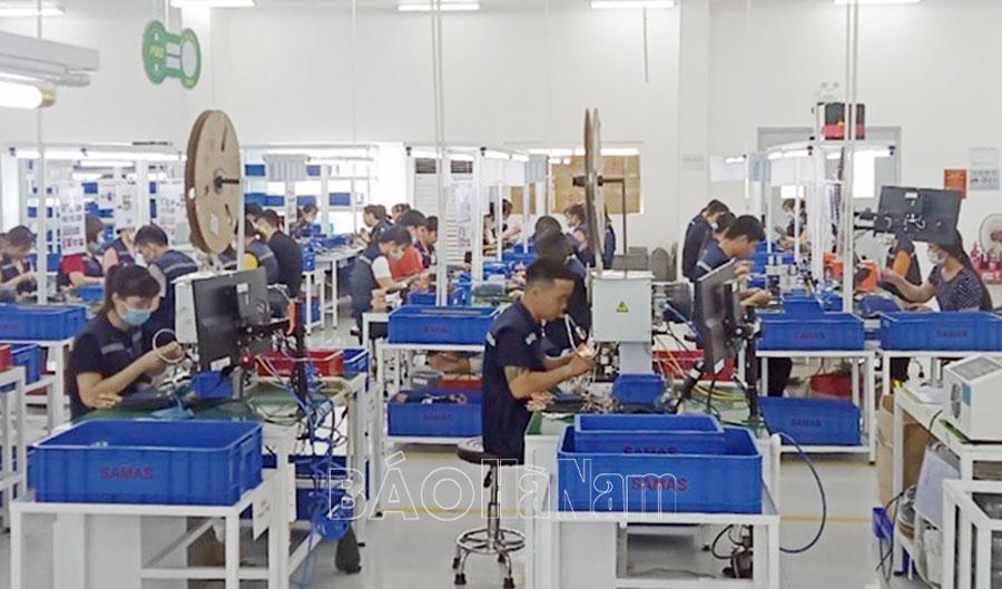 Ngành điện, điện tử khẳng định vai trò dẫn dắt tăng trưởng sản xuất công nghiệp