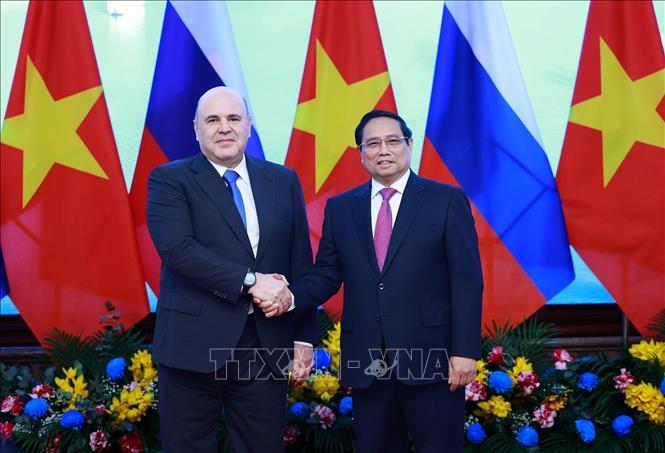 Thủ tướng Phạm Minh Chính hội đàm với Thủ tướng Liên bang Nga