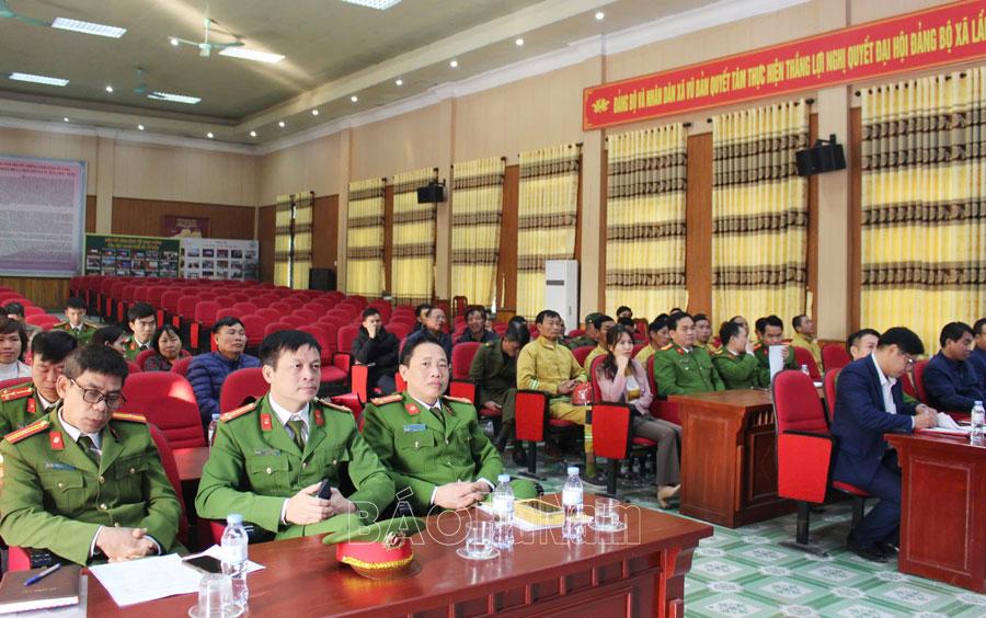 Xã Vũ Bản ra mắt Đội PCCC và CNCH tình nguyện