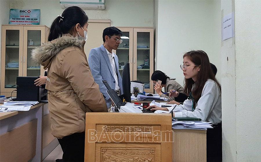 Tháo gỡ khó khăn cho khách hàng khi làm thủ tục cài đặt xác thực sinh trắc học