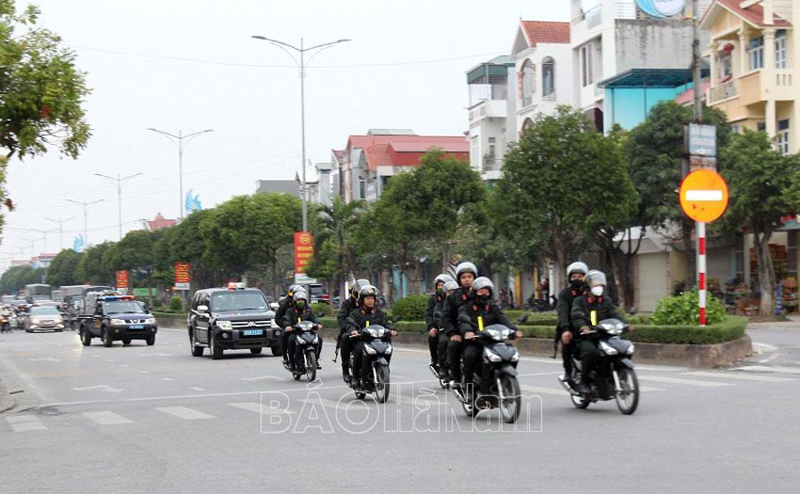 Những người giữ bình yên cho mùa Xuân