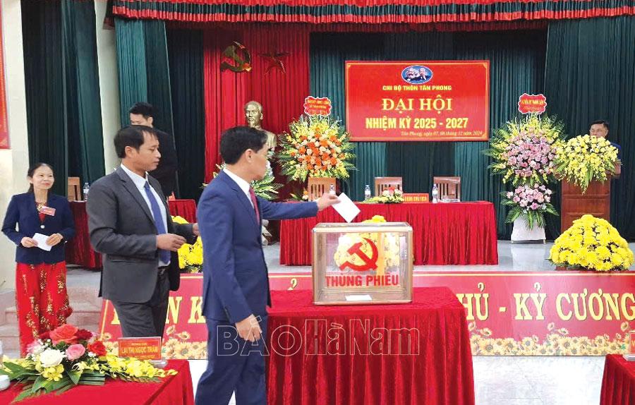 Đảng bộ xã Thanh Phong tích cực chuẩn bị đại hội nhiệm kỳ 2025-2030
