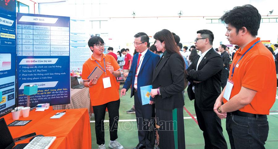 Tạo động lực cho giáo dục và đào tạo phát triển