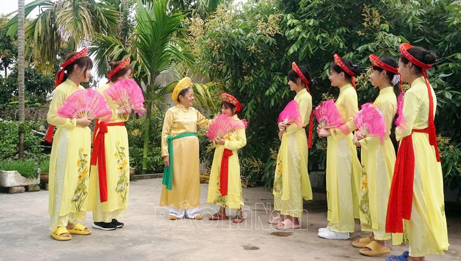 Chung tay cho lời ca, điệu hát vươn xa