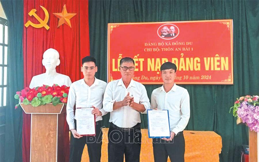 Ghi nhận ở chi bộ trong sạch vững mạnh tiêu biểu