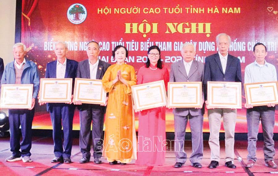 Phát huy vai trò người cao tuổi tham gia xây dựng hệ thống chính trị cơ sở