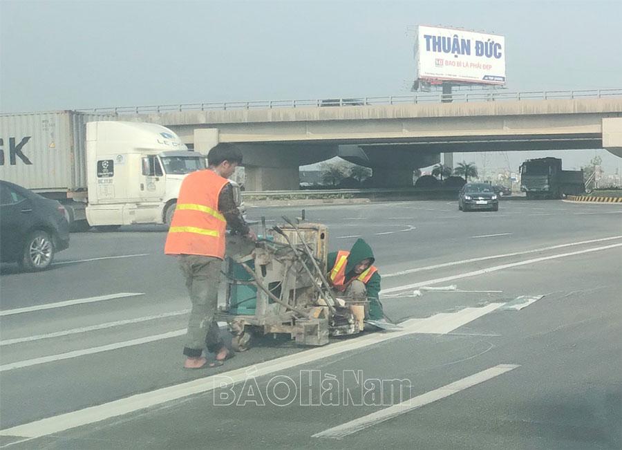 Tăng cường bổ sung thiết bị chuyên dụng tại các nút giao thông