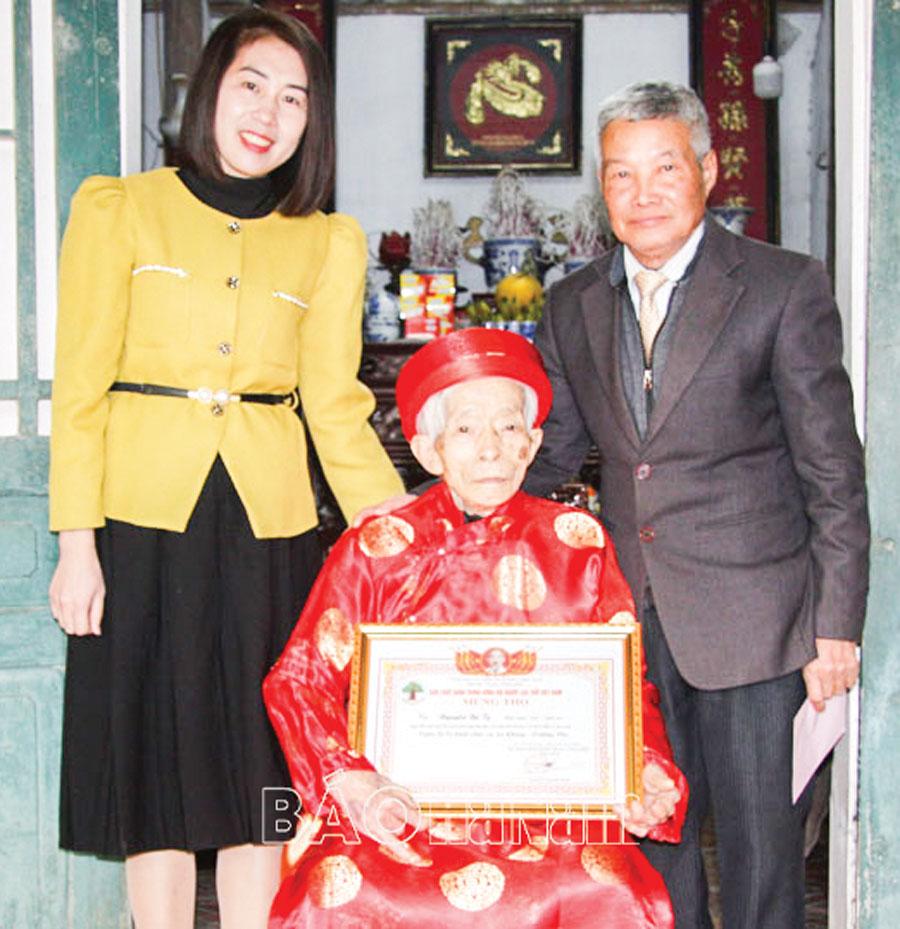 Mừng thọ - Nét đẹp văn hóa đầu năm