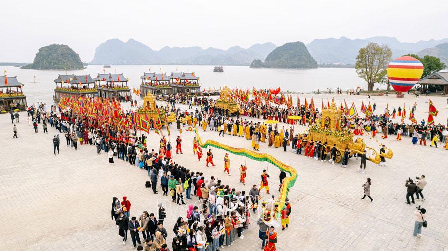 Doanh thu dịch vụ du lịch, lữ hành tăng trưởng ấn tượng