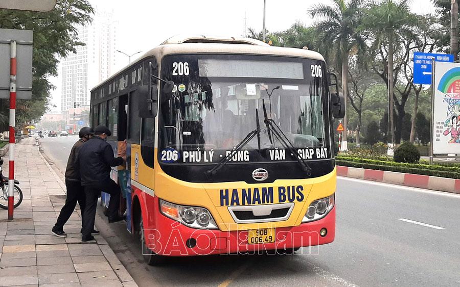 Siết chặt quản lý phương tiện vận tải hành khách