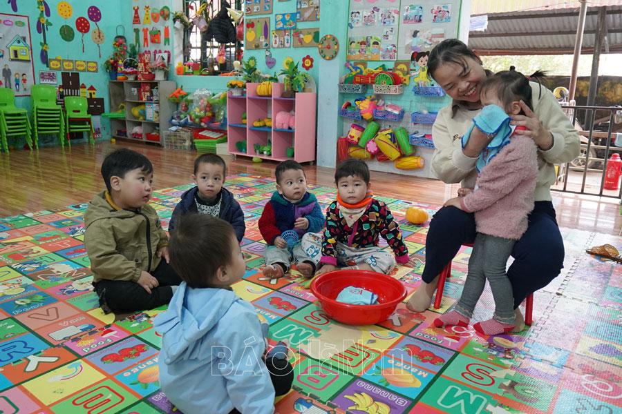 Tăng cường chăm sóc sức khỏe cho trẻ mầm non khi thời tiết giao mùa